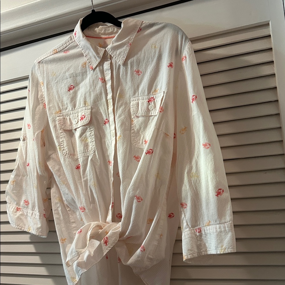 Croft and Barrow lobster-decorated shirt. Has rollup tabs on sleeves - Picture 3 of 8